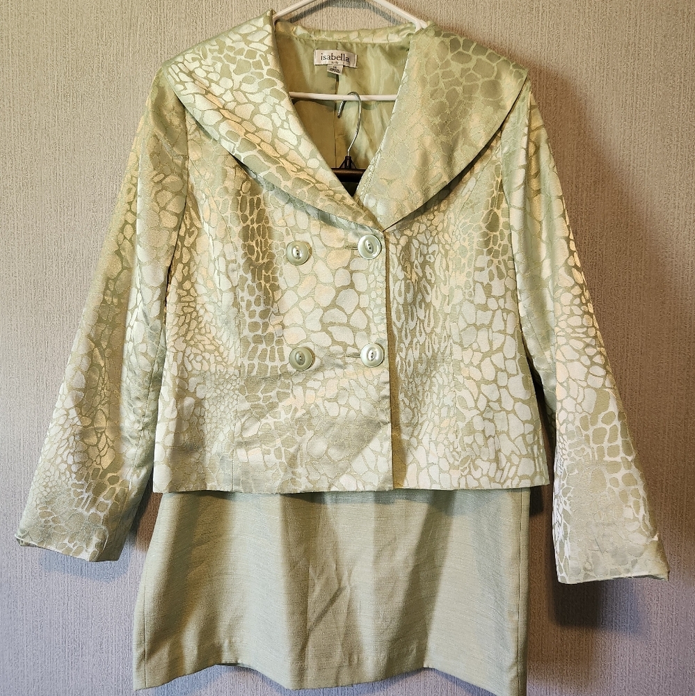 Isabella Suits pale green skirt suit Size 14